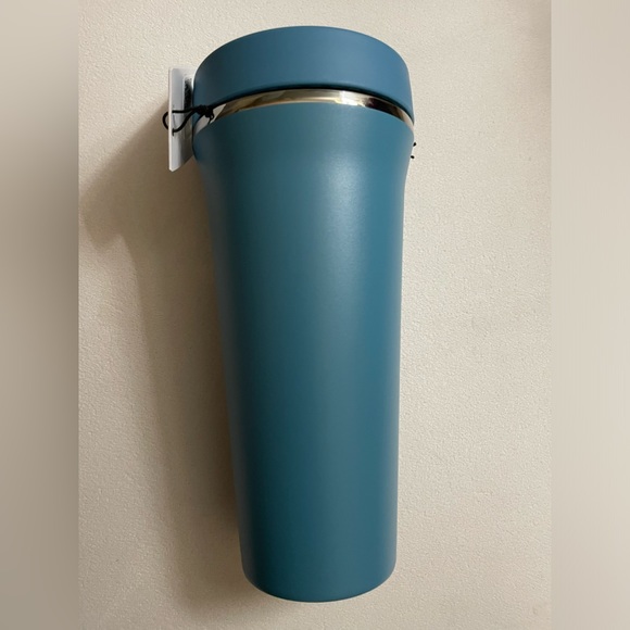 NWT Lululemon Back To Life Tumbler 24oz Teal Blue Color - Picture 8 of 11